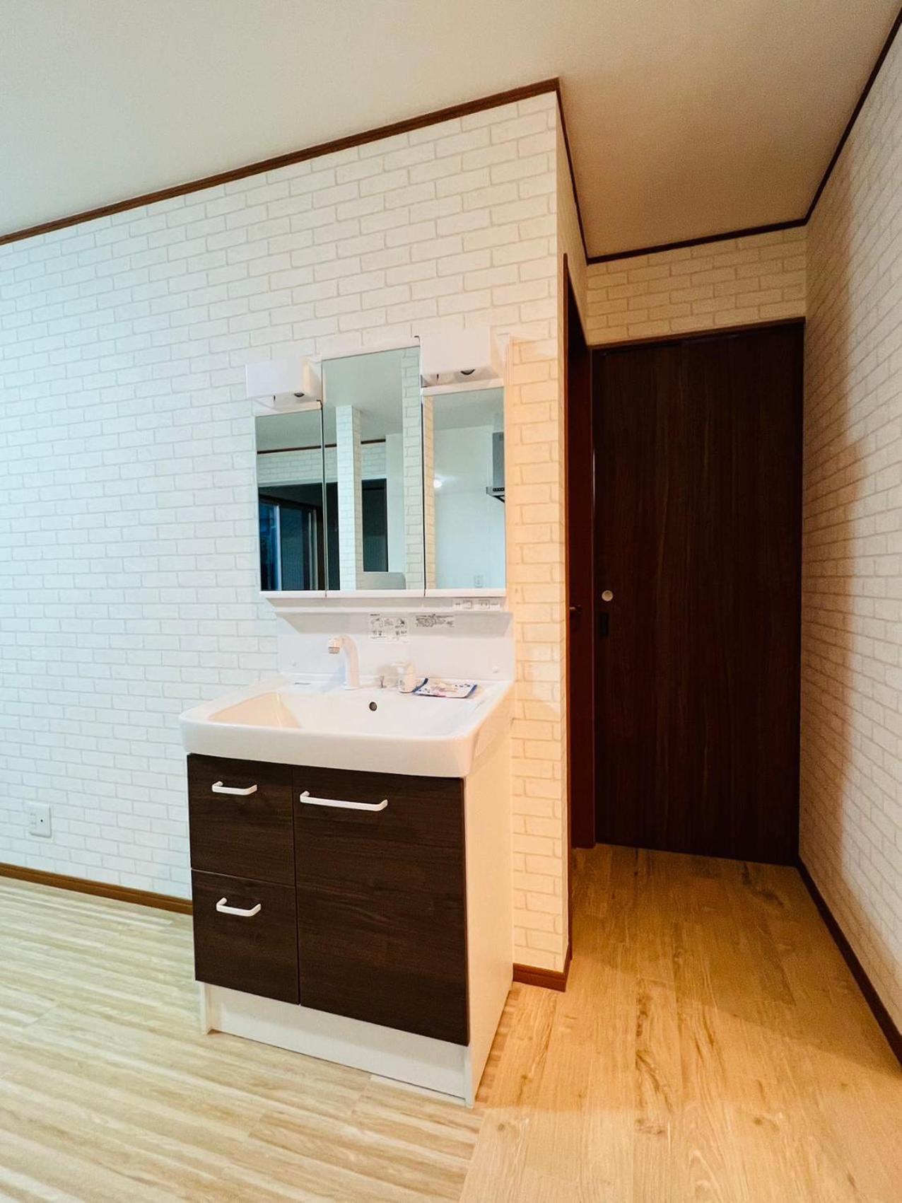 Apartment スペース海浜幕張ハウス *